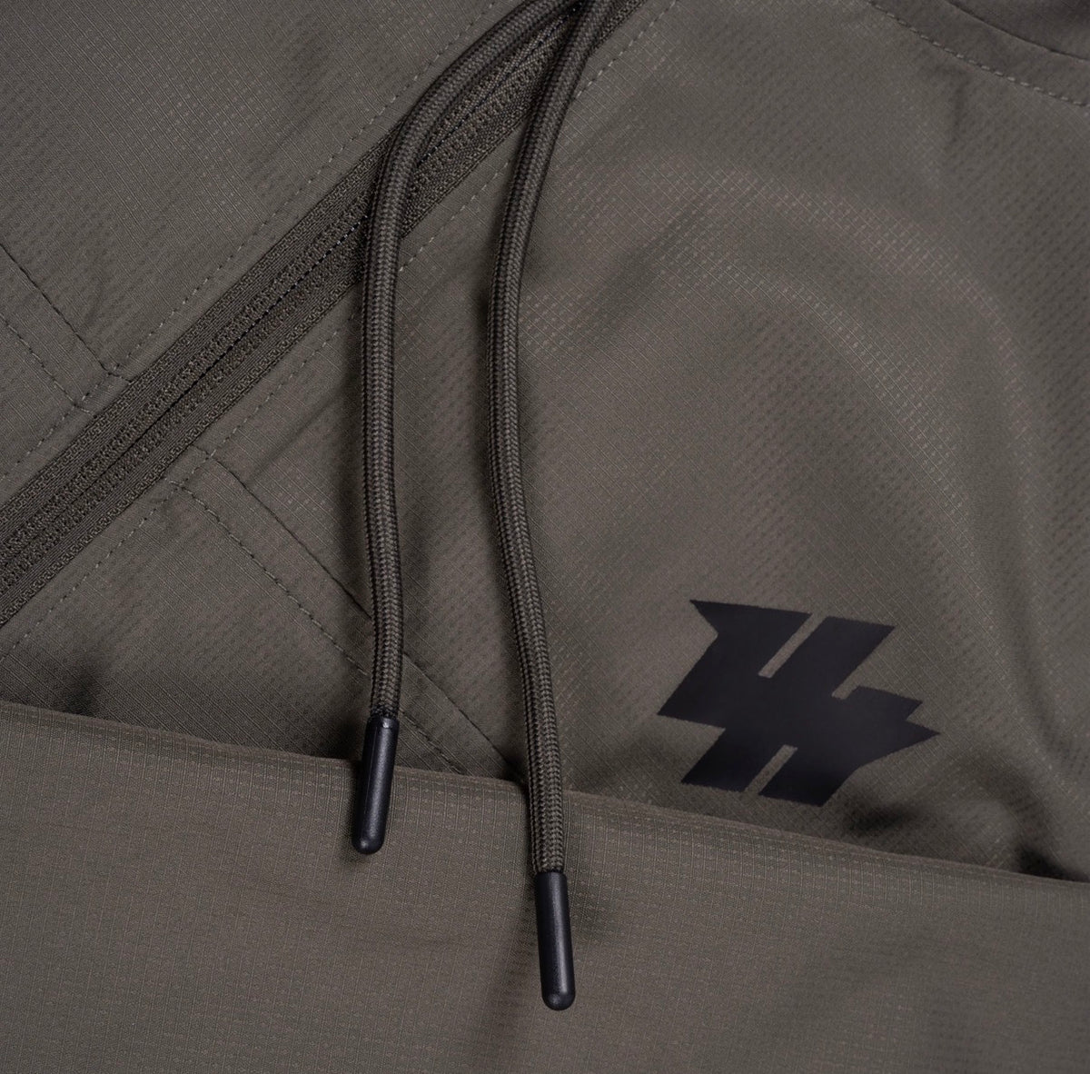 Lesthu tracksuit olive